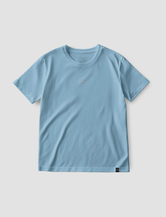 Camiseta Básica Logo central - Azul Glaciar - Windhund and Hase