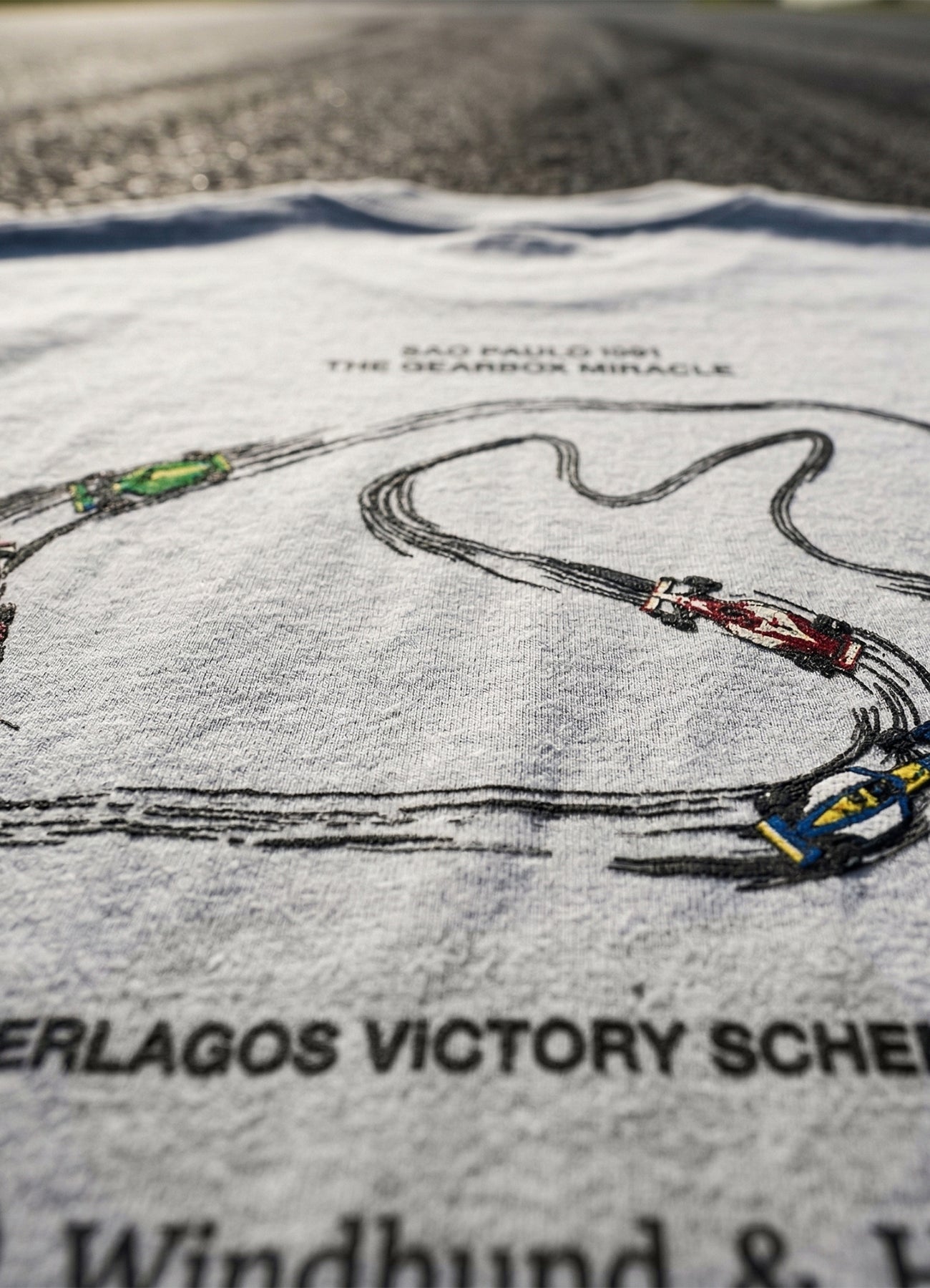 Camiseta Boxy Fit 'Interlagos 1991' Gris Cemento - Windhund and Hase