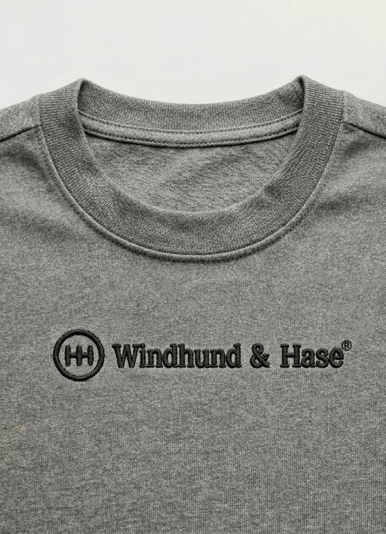 Camiseta Boxy Fit 'Interlagos 1991' Gris Cemento - Windhund and Hase